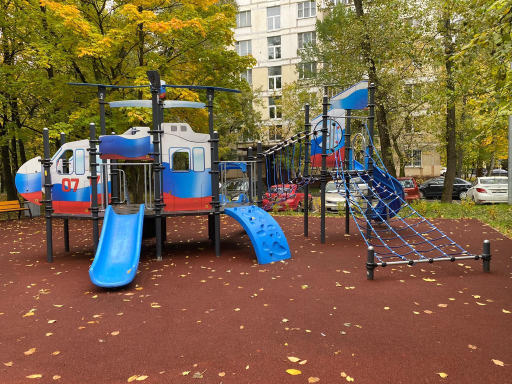 На новых площадках в Северном Измайлове можно &#171;полетать&#187; на вертолете